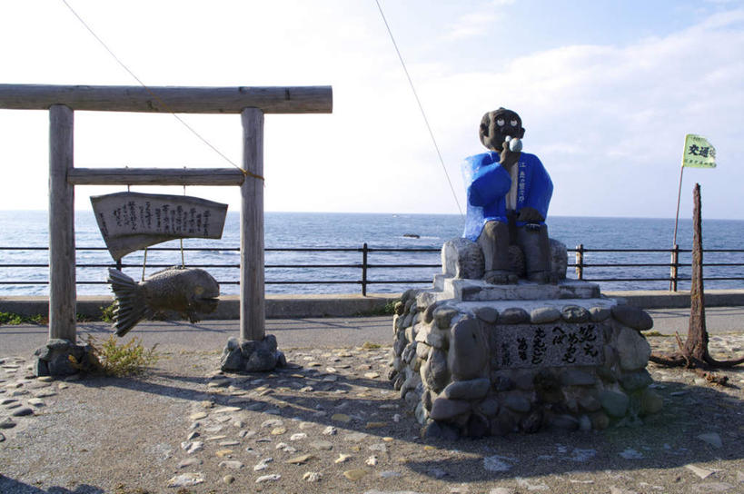 无人,栏杆,横图,室外,白天,正面,度假,海浪,海洋,石头,美景,城市风光,城市,雕塑,北海道,日本,亚洲,艺术,装饰,雕刻,雕像,石子,景观,浪花,云,云朵,围栏,云彩,娱乐,护栏,石雕,蓝色,白云,蓝天,天空,海水,工艺品,天,享受,休闲,景色,放松,晴朗,纪念,美术,主题,陈列,海景,东亚,日本国,北海道地方,北海道岛,功能,美学,大海,风浪,海,海水的波动,近岸浪,石块,岩石,涌浪,晴空,彩图