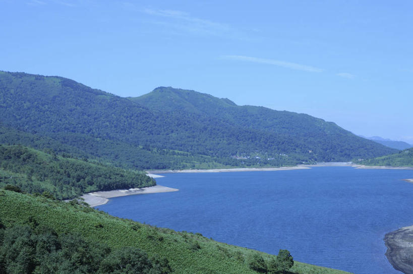 无人,横图,室外,白天,正面,旅游,度假,湖,湖泊,美景,森林,山,山脉,树林,水,植物,日本,亚洲,阴影,光线,影子,湖面,景观,山峰,水流,水面,云,云朵,山峦,云彩,娱乐,树,树木,蓝色,绿色,白云,蓝天,天空,阳光,自然,湖水,群山,天,享受,休闲,景色,放松,生长,晴朗,成长,自然风光,东亚,本州,关东地方,本州岛,日本国,群马,群马县,晴空,彩图,野反湖