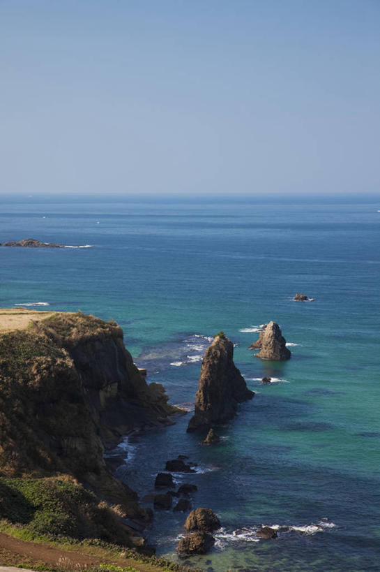 无人,公园,竖图,室外,白天,正面,旅游,度假,海浪,海洋,石头,美景,山,山脉,京都,日本,亚洲,石子,景观,浪花,山峰,水平线,辽阔,青苔,苔藓,海平线,山峦,娱乐,蓝色,蓝天,天空,自然,海水,群山,天,享受,休闲,广阔,景色,放松,京都府,晴朗,一望无际,自然风光,海景,东亚,本州,万里无云,本州岛,日本国,近畿地方,近畿,无边无际,一马平川,大海,风浪,海,海水的波动,近岸浪,石块,岩石,涌浪,晴空,晴空万里,彩图,国定公园,丹后天桥立大江山国定公园,水天相接,水天一线