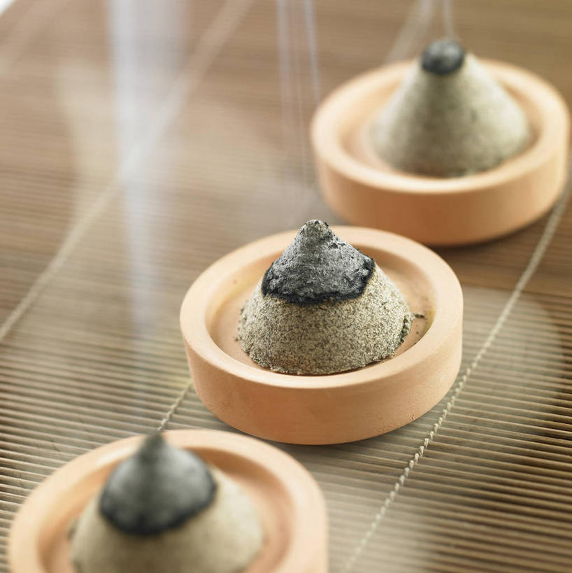 无人,竖图,俯视,室内,特写,白天,植物,朦胧,模糊,医学,烟雾,草药,药草,文化,中药,治疗,保健,医疗,中国文化,药材,中草药,中医,医治,中药材,本草,中医学,彩图,高角度拍摄,传统文化