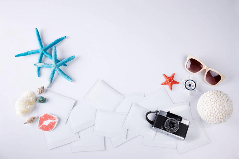 无人,横图,俯视,照片,室内,特写,白天,白色背景,海星,贝壳,相机,雕塑,一副,艺术,装饰,雕刻,雕像,墨镜,眼镜,海洋生物,拍照,动物,数码相机,太阳镜,太阳眼镜,工艺品,遮阳镜,生物,摄影,影棚,纪念,美术,主题,陈列,功能,美学,棘皮动物门,贝类外壳,海螺壳,软体动物外壳,相片,照相机,星鱼,彩图,高角度拍摄,影棚拍摄,拍摄,照相