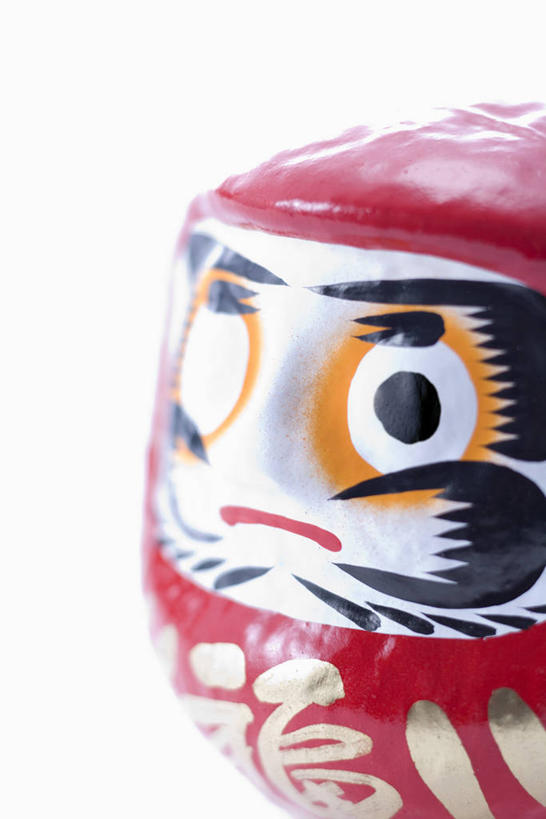 无人,竖图,室内,特写,白天,白色背景,正面,静物,阴影,反射,标志,娃娃,文字,影子,字符,祝福,文化,标识,传统,一个,祈祷,祈福,健康,汉字,许愿,摄影,影棚,单个,纪念,祈求,吉祥,中文,国文,华文,好运,平安,彩图,影棚拍摄,拍摄,达摩吉祥娃娃