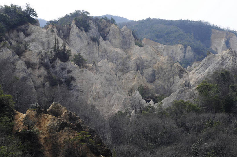 无人,横图,室外,白天,正面,旅游,度假,石头,美景,山,山脉,树林,植物,日本,亚洲,阴影,光线,石子,影子,景观,山峰,山峦,娱乐,树,树木,蓝色,绿色,蓝天,天空,阳光,自然,群山,天,享受,休闲,景色,放松,生长,晴朗,成长,自然风光,东亚,本州,万里无云,本州岛,日本国,近畿地方,近畿,兵库,兵库县,神户,神户市,神戸,县厅,神戸市,北区,石块,岩石,晴空,晴空万里,彩图,东滩区,六甲山