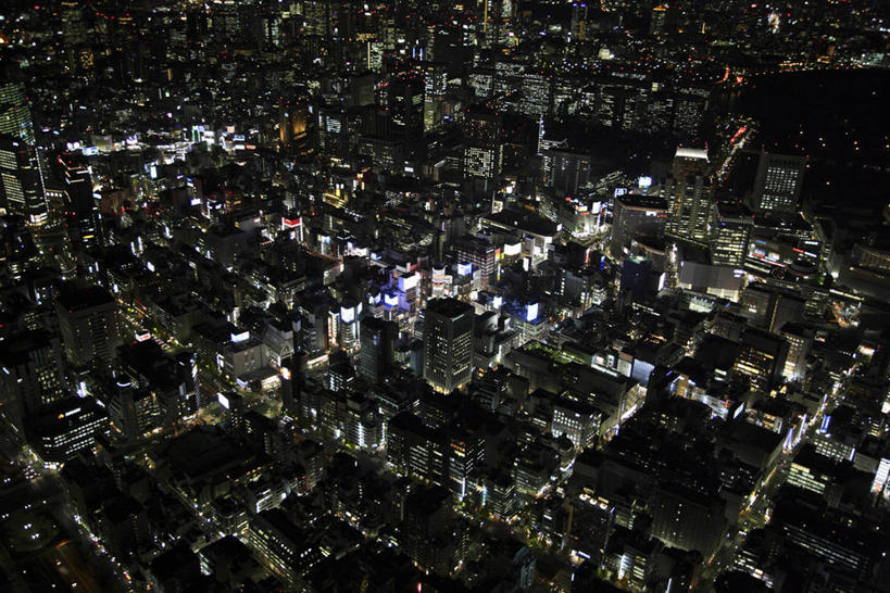 无人,高楼大厦,横图,俯视,航拍,室外,夜晚,度假,美景,城市风光,标志建筑,城市,大厦,地标,建筑,摩天大楼,夜景,东京,日本,亚洲,阴影,光线,影子,景观,建筑群,灯光,中央区,娱乐,建设,享受,休闲,景色,放松,鸟瞰,东亚,本州,关东地方,本州岛,日本国,东京都,彩图,高角度拍摄,大楼,高层建筑,高楼,摩天楼