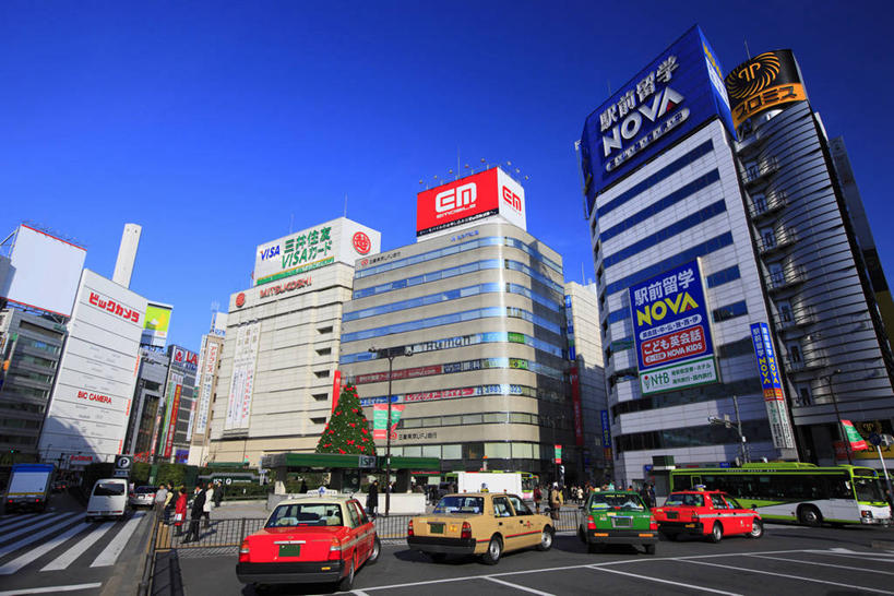 无人,家,高楼大厦,横图,室外,白天,仰视,度假,美景,植物,城市风光,城市,大厦,道路,建筑,路,摩天大楼,公路,出租车,汽车,东京,日本,亚洲,阴影,光线,信息,英文,标志,文字,影子,字符,字母,房屋,屋子,景观,公寓,交通,娱乐,标识,建设,洋房,楼房,布告,布告栏,住宅,车,树,树木,蓝色,绿色,蓝天,天空,阳光,自然,交通工具,轿车,天,享受,休闲,景色,放松,生长,晴朗,成长,英文字母,通知,公告,传播,载具,的士,消息,计程车,东亚,本州,万里无云,关东地方,本州岛,日本国,东京都,池袋,丰岛区,公布栏,晴空,晴空万里,马路,彩图,低角度拍摄,房子,大楼,高层建筑,高楼,摩天楼,池袋站