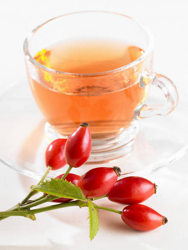 无人,竖图,俯视,室内,特写,白天,白色背景,幸福,植物,茶,桌面,桌子,浆果,杯子,餐具,水果,叶子,玻璃,阴影,新鲜,反射,木制,碟子,盘,纹理,影子,生食,茶叶,食品,果实,绿叶,娱乐,玻璃制品,食物,一个,绿色,盘子,木制品,水杯,碟,享受,休闲,温馨,嫩叶,放松,乐趣,摄影,有机食品,绿色食品,影棚,单个,提神,舒适,醒脑,肌理,叶,叶片,叶脉,茶杯,彩图,高角度拍摄,影棚拍摄,拍摄