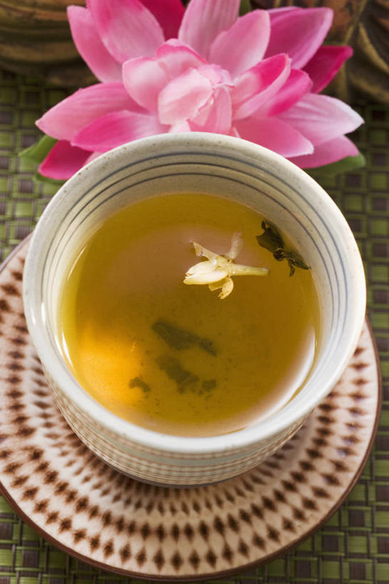 无人,竖图,俯视,室内,特写,白天,幸福,餐桌,茶,桌子,睡莲,杯子,餐具,阴影,盛开,反射,碟子,盘,影子,茶叶,饮品,花蕾,娱乐,花,花瓣,花朵,鲜花,两个,一朵,粉色,盘子,水杯,碟,花茶,花苞,花蕊,享受,休闲,温馨,放松,乐趣,保健,养生,餐台,花草茶,舒适,纯真,妖艳,水芹花,茉莉花茶,茉莉香片,香花茶,香片,熏花茶,抒情,洁净,水洋花,子午莲,茶杯,彩图,高角度拍摄