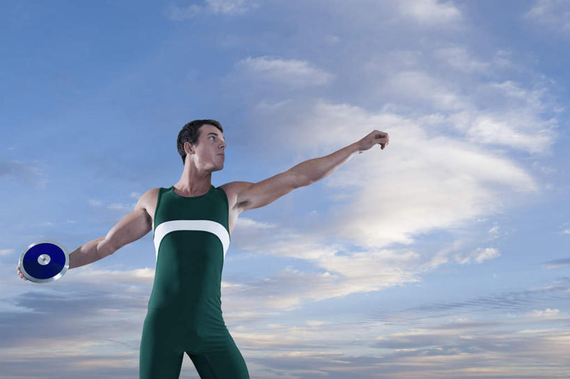 西方人,一个人,运动员,站,伸展双臂,横图,室外,白天,仰视,运动服,锻炼,快乐,比赛,运动,竞争,欧洲,欧洲人,仅一个男性,仅一个人,握,阴影,服装,光线,影子,云,云朵,拿,云彩,拿着,注视,娱乐,运动器械,仅一个年轻男性,一个,衣服,蓝色,绿色,白云,蓝天,天空,阳光,天,观察,看,站着,休闲,健身器械,握着,服饰,晴朗,单个,观看,察看,体育运动,衣着,穿着,关注,健身器材,衣饰,体育,铁饼,男人,男性,年轻男性,白种人,晴空,体育运动员,运动选手,敞开双臂,扔,伸开双臂,展开双肩,站立,张开手臂,张开双臂,半身,彩图,低角度拍摄,健身,运动器材,运动装