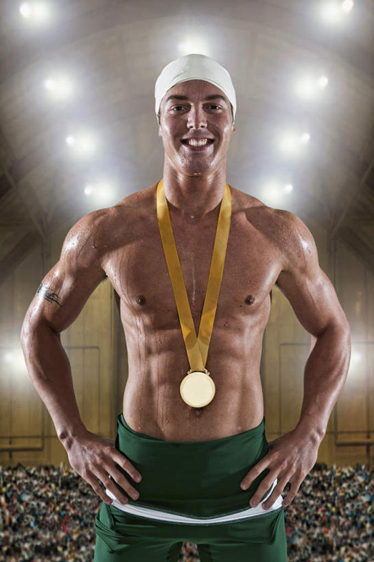 西方人,肌肉,健壮,一个人,运动员,体育馆,运动场,站,笑,微笑,露齿笑,竖图,室内,白天,正面,成功,胜利,天花板,帽子,照明,欧洲,欧洲人,仅一个男性,仅一个人,一块,吊挂,悬挂,泳裤,泳帽,灯光,挂,注视,体育场,手叉腰,裸露,灯,仅一个年轻男性,绿色,白色,灯具,叉腰,观察,看,站着,健康,射灯,光彩,活力,力量,观看,青春,照亮,察看,双手叉腰,强壮,照明设备,关注,游泳帽,奖牌,金牌,裸,荣誉,奖品,运动馆,荣耀,光荣,男人,男性,年轻男性,白种人,体育运动员,运动选手,站立,半身,彩图