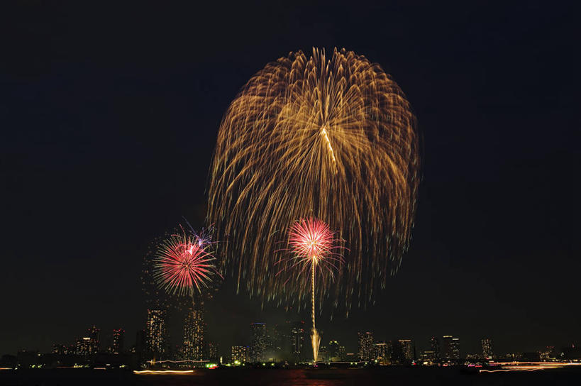 无人,横图,室外,夜晚,仰视,美景,烟火,日本,亚洲,景观,东京湾,辉煌,天空,自然,焰火,天,灿烂,景色,璀璨,自然风光,礼花,光辉,东亚,日本国,花炮,礼花炮,绚烂,光耀,烟花,彩图,低角度拍摄