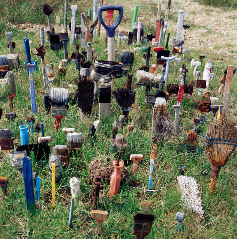 无人,竖图,俯视,室外,白天,锻炼,旅游,度假,运动,草地,草坪,美景,植物,装修,金属制品,许多,连接,阴影,组合,光线,金属,铲子,工具,扫帚,影子,景观,很多,速度,娱乐,装潢,草,排列,绿色,阳光,自然,粉刷,刷子,清洁,享受,休闲,景色,放松,力量,平衡,技巧,油漆,螺丝刀,起子,链接,协调,扫把,涂料,五金,卫生,剑,紧固,拼接,自然风光,拼凑,保洁,灵敏,击剑运动,柔韧,笤帚,花剑,拼合,凑集,聚合,撮合,链结,趣味,牢固,耐力,抗争,改锥,佩剑,锐剑,重剑,剑术,摆列,体育,击剑,彩图,高角度拍摄,健身,布列,分列