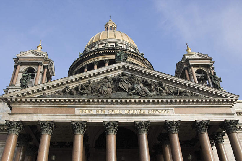 无人,教堂,横图,室外,白天,仰视,旅游,度假,标志建筑,地标,建筑,雕塑,欧洲,俄罗斯,亚洲,一排,许多,阴影,节日,艺术,整齐,装饰,光线,雕刻,雕像,影子,柱子,云,云朵,云彩,文化,娱乐,建设,排列,蓝色,白云,蓝天,天空,阳光,工艺品,天,祈祷,享受,休闲,健康,旅游胜地,放松,许愿,宗教,信仰,晴朗,纪念,祈求,美术,队列,主题,陈列,信念,首府,圣彼得堡,功能,美学,俄联邦,俄罗斯联邦,圣埃萨大教堂,伊萨基辅大教堂,彼得格勒,列宁格勒,列宁格勒州,圣彼得堡市,平安,晴空,彩图,低角度拍摄,大教堂,礼拜堂