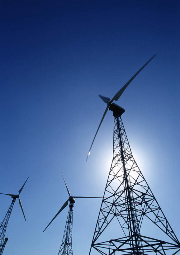 无人,竖图,室外,白天,仰视,阴影,环保,光线,影子,蓝色,蓝天,天空,阳光,天,回收,资源,利用,低碳,循环,风轮机,彩图,低角度拍摄