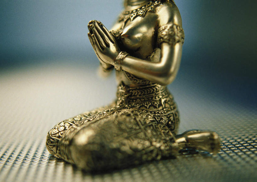 东方人,一个人,跪,横图,室内,特写,白天,白色背景,侧面,桌面,桌子,静物,雕塑,亚洲,仅一个年轻女性,仅一个女性,仅一个人,节日,朦胧,模糊,艺术,装饰,雕刻,雕像,佛像,祝福,黄种人,文化,虔诚,一个,工艺品,祈祷,双手合十,健康,许愿,摄影,宗教,信仰,影棚,单个,纪念,祈求,美术,主题,感谢,陈列,印度文化,合十礼,合掌礼,合十,莲华合掌,感恩,功能,美学,平安,年轻女性,女人,女性,亚洲人,跪着,半身,彩图,影棚拍摄,拍摄