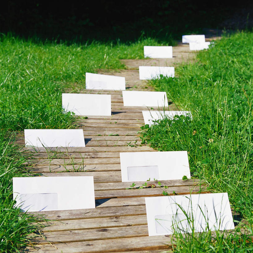 无人,方图,俯视,室外,特写,白天,草地,草坪,植物,道路,路,静物,一排,许多,阴影,整齐,光线,木板,影子,纸,小路,交通,草,排列,绿色,阳光,卡片,队列,彩图,高角度拍摄