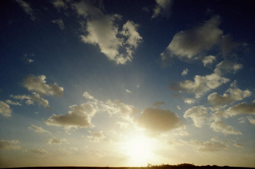 无人,横图,室外,白天,仰视,旅游,度假,美景,阴影,光线,影子,景观,云,云朵,云彩,娱乐,蓝色,白云,蓝天,天空,阳光,自然,天,享受,休闲,景色,放松,自然风光,彩图,低角度拍摄