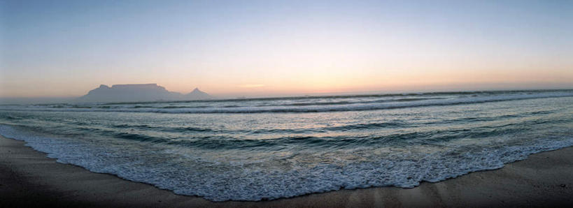 无人,横图,室外,白天,正面,旅游,度假,日出,海浪,海洋,美景,沙滩,太阳,非洲,南非,沙子,海岸,景观,浪花,朝霞,晨曦,黎明,沙地,娱乐,蓝色,蓝天,天空,阳光,自然,海水,天,享受,休闲,景色,放松,自然风光,海景,开普敦,大海,风浪,海,海水的波动,海滩,近岸浪,涌浪,朝阳,彩图,破晓