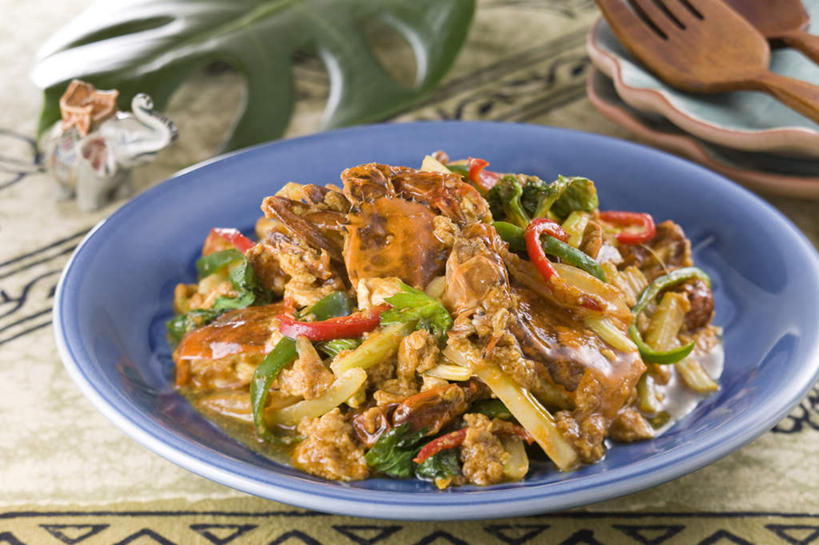 海鲜,蟹,无人,横图,俯视,室内,特写,白天,烹饪,辣椒,蔬菜,餐具,一堆,许多,堆叠,堆积,新鲜,螃蟹,叉子,刀叉,刀子,碟子,盘,日本料理,料理,食品,水产,菜肴,美食,食物,盘子,碟,日式料理,日式,摄影,佳肴,有机食品,绿色食品,影棚,堆,餐刀,海产品,彩椒,餐叉,辣角,红海椒,大椒,辣虎,广椒,进餐用具,甜椒,柿子椒,辣子,海椒,番椒,灯笼椒,彩图,高角度拍摄,影棚拍摄,拍摄