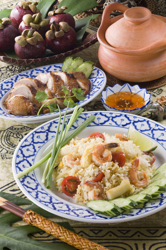 海鲜,米饭,无人,竖图,俯视,室内,特写,白天,烹饪,筷子,无花果,蔬菜,西红柿,餐具,切片,新鲜,碟子,盘,调料,酱料,酱汁,明虾,肉,佐料,料理,食品,饭,调味品,韩式,调味料,蘸料,文化,传统,水产,猪肉,酱,菜肴,美食,肉类,食物,盘子,碟,摄影,佳肴,有机食品,绿色食品,影棚,礼节,五谷,海产品,韩国料理,礼仪,肉食,韩式料理,豚肉,进餐用具,映日果,树地瓜,奶浆果,蜜果,樱桃番茄,圣女果,番茄,彩图,高角度拍摄,影棚拍摄,拍摄