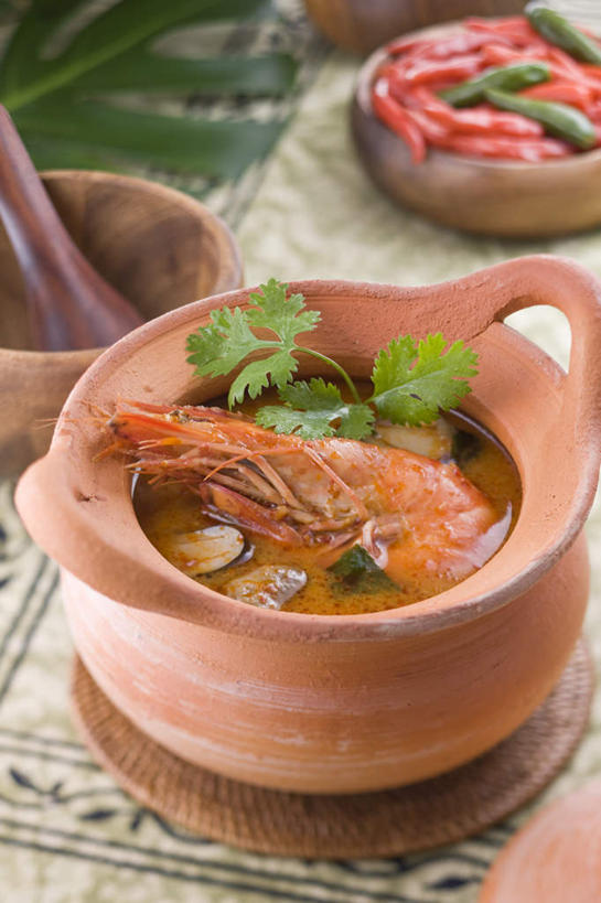 无人,竖图,俯视,室内,特写,白天,烹饪,芹菜,蔬菜,餐具,虾,日本料理,料理,食品,锅,菜肴,美食,大虾,食物,日式料理,日式,摄影,佳肴,荷兰芹,欧芹,香芹,影棚,对虾,斑节虾,法香,巴西利,洋香菜,洋芫荽,法国香菜,旱芹菜,番荽,东方对虾,中国对虾,进餐用具,烹调用具,彩图,高角度拍摄,影棚拍摄,拍摄