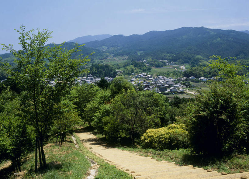 无人,横图,室外,白天,正面,旅游,度假,美景,山,山脉,树林,植物,道路,路,奈良县,日本,亚洲,景观,山峰,乡村,农村,小路,交通,山峦,娱乐,树,树木,蓝色,绿色,蓝天,天空,自然,群山,天,享受,休闲,景色,放松,乡间小路,生长,晴朗,成长,自然风光,东亚,本州,万里无云,本州岛,日本国,近畿地方,奈良,近畿,晴空,晴空万里,彩图