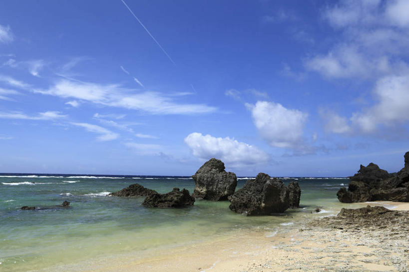 无人,横图,室外,白天,正面,旅游,度假,海浪,海洋,礁石,石头,美景,鹿儿岛,日本,亚洲,阴影,光线,石子,影子,景观,浪花,云,云朵,云彩,娱乐,蓝色,白云,蓝天,天空,阳光,自然,海水,天,享受,休闲,景色,放松,自然风光,海景,东亚,日本国,九州本岛,九州,九州岛,九州地方,鹿儿岛县,大海,风浪,海,海水的波动,礁,近岸浪,石块,岩石,涌浪,彩图