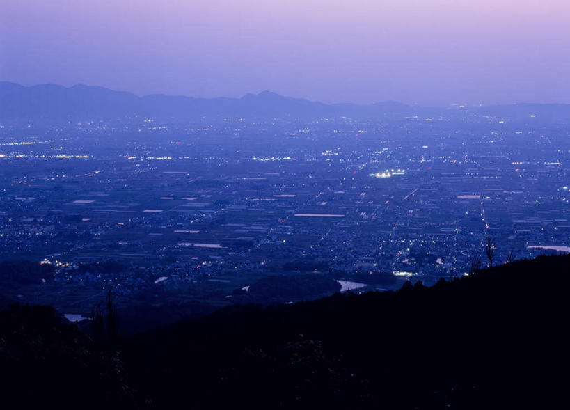 无人,家,横图,俯视,航拍,室外,夜晚,旅游,度假,美景,山,山脉,城市,奈良县,日本,亚洲,许多,房屋,屋子,景观,山峰,山峦,娱乐,楼房,住宅,排列,天空,自然,群山,天,享受,休闲,景色,放松,鸟瞰,队列,自然风光,东亚,本州,本州岛,日本国,近畿地方,奈良,近畿,彩图,高角度拍摄,房子