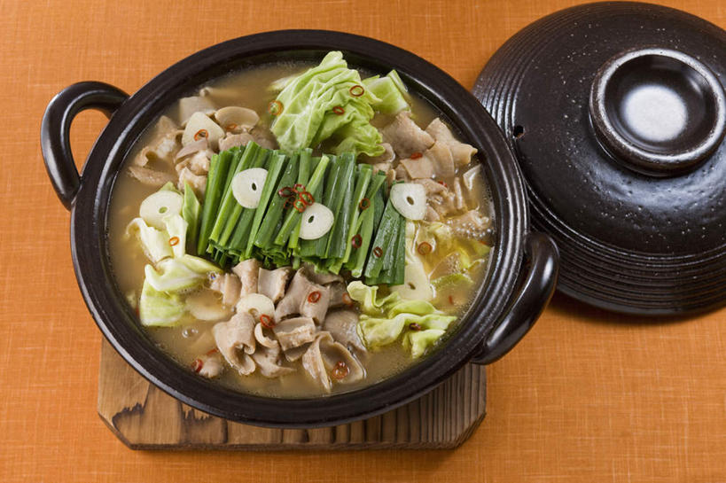 无人,餐厅,横图,俯视,室内,特写,白天,烹饪,餐桌,桌子,黄瓜,蔬菜,餐具,一堆,许多,堆叠,堆积,炖锅,盖子,葱,金针菇,菌菇,青葱,肉,汤,日本料理,料理,食品,锅盖,菌类,锅,火锅,菜肴,美食,肉类,食物,日式料理,日式,食用菌,佳肴,餐台,堆,肉食,日式火锅,进餐用具,烹调用具,青瓜,胡瓜,彩图,高角度拍摄,餐馆,饭店,饭馆