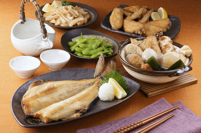 芥末,无人,餐厅,横图,俯视,室内,特写,白天,烹饪,餐桌,筷子,桌子,柠檬,蔬菜,杯子,餐具,水果,一堆,许多,切开,堆叠,堆积,碟子,盘,花菜,花椰菜,毛豆,西兰花,蛋,鸡蛋,肉,油炸食品,鱼肉,日本料理,料理,食品,豆荚,火锅,鸡翅,炸鸡翅,菜肴,美食,肉类,食物,两个,盘子,水杯,碟,日式料理,切,日式,佳肴,餐台,堆,剖面,肉食,切面,日式火锅,茶杯,进餐用具,烹调用具,益母果,柠果,彩图,高角度拍摄,餐馆,饭店,饭馆