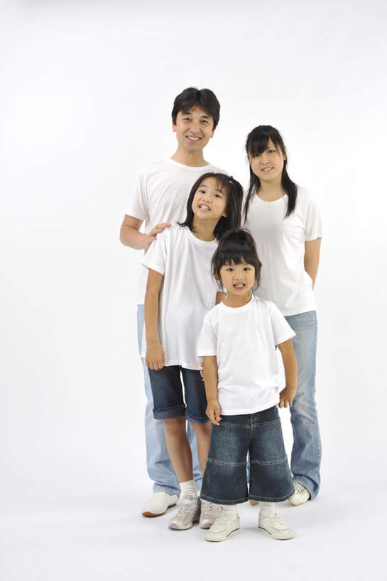 东方人,儿童,四个人,站,竖图,俯视,室内,白天,白色背景,T恤衫,纯洁,亚洲,握,牙刷,拿,T恤,拿着,注视,休闲装,黄种人,刷牙,小孩,观察,看,站着,张嘴,休闲,休闲服,可爱,童年,童趣,握着,摄影,影棚,观看,察看,关注,张大嘴巴,童真,烂漫,无邪,天真,男孩,男人,男性,年轻男性,年轻女性,女孩,女人,女性,亚洲人,孩子,张开嘴,站立,彩图,高角度拍摄,全身,影棚拍摄,拍摄,男生,女生