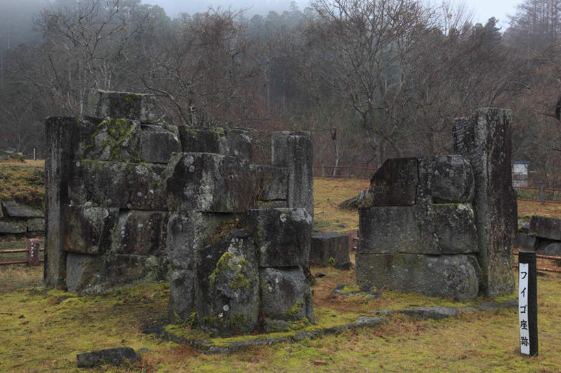 无人,横图,室外,白天,正面,旅游,度假,草地,草坪,石头,美景,树林,植物,指示牌,日本,亚洲,堆叠,日文,标志,石子,文字,景观,苔藓,娱乐,标识,草,树,树木,绿色,天空,自然,天,享受,休闲,景色,放松,生长,成长,堆,自然风光,东亚,本州,本州岛,日本国,岩手,岩手县,石块,岩石,彩图