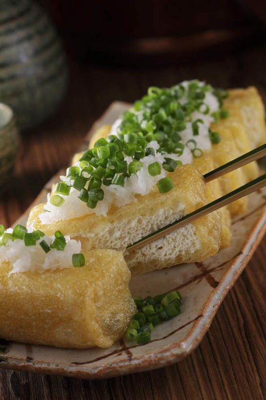 豆腐,无人,餐厅,竖图,俯视,室内,特写,白天,烹饪,餐桌,筷子,桌子,蔬菜,餐具,一排,许多,切开,切碎,新鲜,整齐,碟子,盘,葱,青葱,日本料理,料理,食品,半个,文化,传统,菜肴,美食,食物,排列,盘子,碟,碗,日式料理,切,一半,日式,佳肴,有机食品,绿色食品,餐台,礼节,队列,礼仪,剖面,切面,进餐用具,烹调用具,彩图,高角度拍摄,餐馆,饭店,饭馆