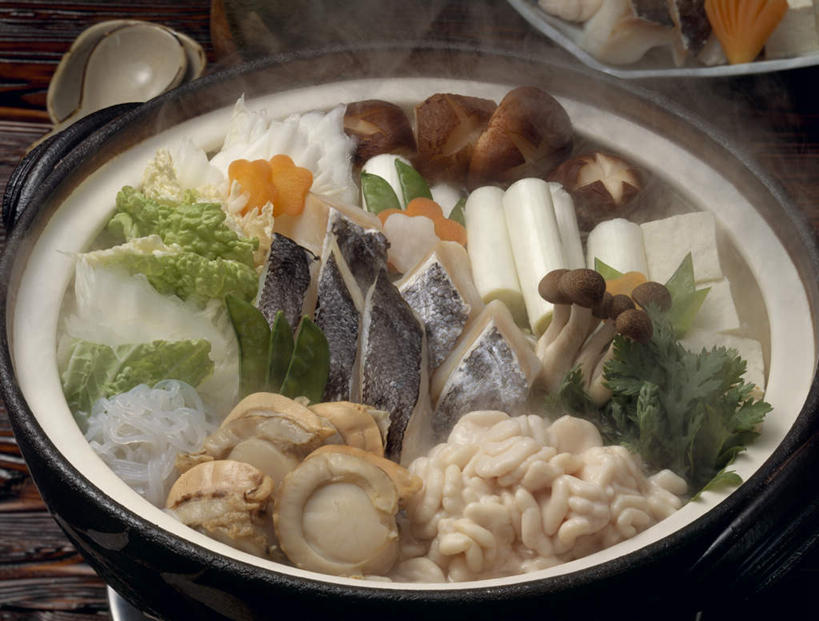 海鲜,豆腐,无人,横图,俯视,室内,特写,白天,烹饪,雾,桌面,桌子,蔬菜,洋葱,餐具,阴影,沸腾,新鲜,光线,木制,蒸汽,砂锅,影子,大白菜,菌菇,蘑菇,肉,鱼肉,日本料理,料理,食品,水蒸气,切块,扇贝,菌类,白菜,火锅,水产,沙锅,菜肴,美食,肉类,海洋生物,食物,木制品,日式料理,日式,食用菌,佳肴,有机食品,绿色食品,豆制品,水生动物,海产品,水生物,肉食,海底动物,蒸发,暖锅,胶菜,镳菜,进餐用具,烹调用具,圆葱,洋葱头,球葱,彩图,高角度拍摄