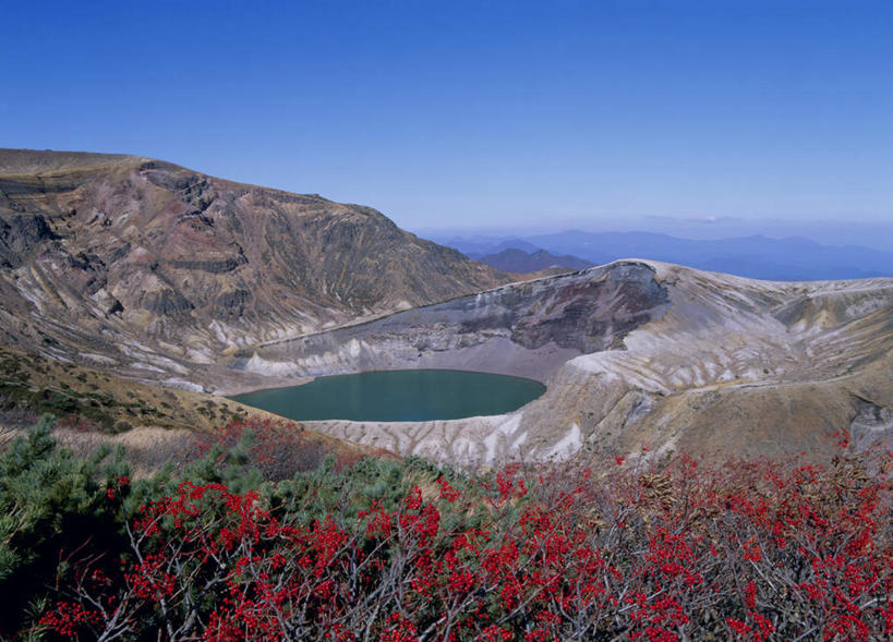 无人,横图,室外,白天,正面,旅游,度假,湖,湖泊,美景,山,水,植物,日本,亚洲,湖面,景观,山峰,水流,水面,山峦,娱乐,树,树木,蓝色,绿色,蓝天,天空,自然,湖水,天,享受,休闲,景色,放松,生长,成长,自然风光,东亚,本州,本州岛,日本国,宫城,宫城县,东北地方,彩图