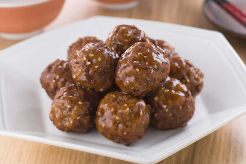 无人,横图,俯视,室内,特写,白天,烹饪,筷子,餐具,碟子,盘,肉,芝麻,日本料理,料理,食品,文化,传统,猪肉,菜肴,美食,肉类,肉丸,食物,盘子,碟,碗,日式料理,日式,摄影,佳肴,影棚,礼节,礼仪,肉食,豚肉,脂麻,胡麻,白麻,巨胜子,油麻,进餐用具,彩图,高角度拍摄,影棚拍摄,拍摄