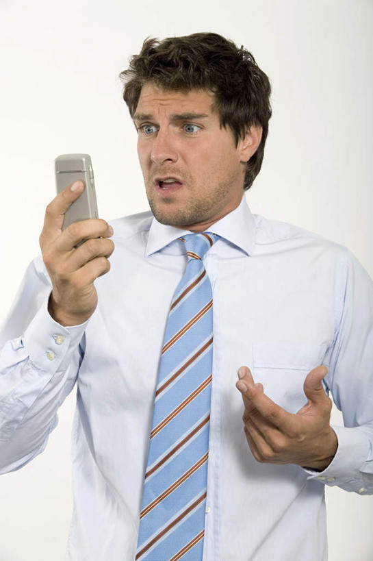 西方人,一个人,商务人士,商务男性,站,打电话,竖图,室内,白天,白色背景,正面,衬衫,西装,电话,手机,欧洲,欧洲人,仅一个男性,仅一个人,握,套装,服装,正装,惊讶,领带,拿,拿着,注视,职业装,通讯设备,仅一个年轻男性,衣服,观察,看,站着,握着,摄影,服饰,影棚,观看,惊奇,察看,象征,衣着,庄重,穿着,关注,商务装,身份,工薪阶层,正式,地位,诧异,衣饰,交流,男人,男性,年轻男性,白种人,白领,上班族,沟通,通话,站立,半身,彩图,影棚拍摄,衬衣,拍摄