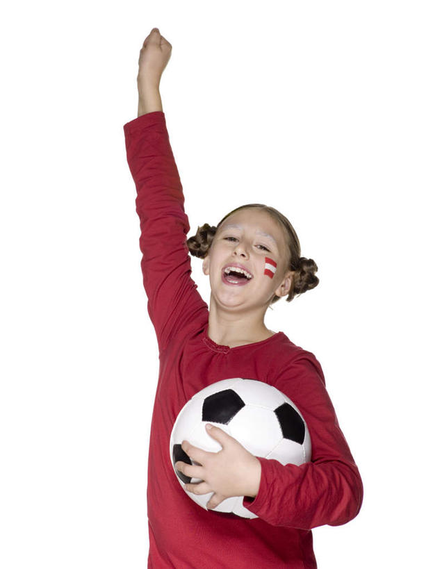 儿童,一个人,站,举,捧,竖图,室内,白天,白色背景,正面,运动服,绘画,纯洁,足球,仅一个女性,仅一个人,服装,彩绘,瓷器,陶瓷,足球装备,注视,运动器械,球,一个,小孩,衣服,观察,看,托,站着,张嘴,仅一个小孩,健身器械,可爱,童年,童趣,摄影,服饰,影棚,单个,观看,察看,陶艺,衣着,穿着,关注,健身器材,张大嘴巴,童真,烂漫,无邪,蹴鞠,衣饰,彩釉,天真,足球运动,女孩,女人,女性,孩子,张开嘴,端,端着,画画,举起,举手,举着,捧着,手捧,向上举,向上伸,向上托,站立,半身,彩图,影棚拍摄,拍摄,运动器材,女生,运动装