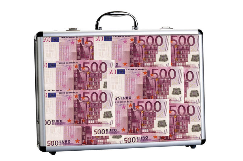 无人,横图,室内,特写,白天,白色背景,正面,安全,钱,静物,一排,许多,整齐,并列,并排,标志,钱币,数字,文字,字符,很多,标识,排列,箱子,保险箱,钞票,金融,纸币,摄影,阿拉伯数字,影棚,经济,保护,队列,保险,私密,平行,流通,纸钞,贸易,货币,现金,彩图,影棚拍摄,拍摄