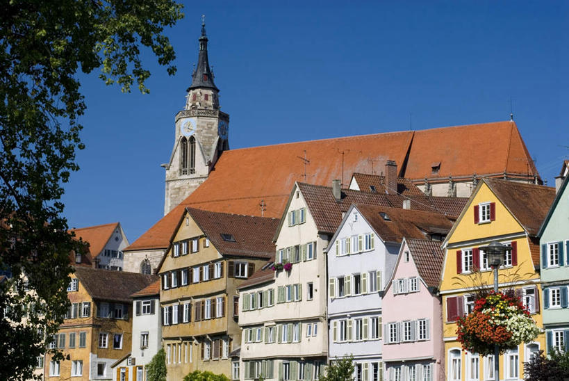 无人,家,横图,室外,白天,仰视,度假,美景,植物,城市风光,城市,德国,欧洲,阴影,光线,影子,房屋,屋子,景观,公寓,娱乐,洋房,楼房,住宅,树,树木,蓝色,绿色,蓝天,天空,阳光,自然,天,享受,休闲,景色,放松,生长,晴朗,成长,西欧,万里无云,德意志联邦共和国,巴登.符腾堡,巴登.符腾堡州,巴符州,晴空,晴空万里,彩图,低角度拍摄,房子