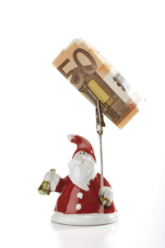 西方人,一个人,无人,站,竖图,室内,特写,白天,白色背景,正面,民族服装,钱,静物,帽子,雕塑,欧洲,欧洲人,仅一个男性,仅一个人,握,服装,艺术,装饰,雕刻,雕像,钱币,欧元,拿,拿着,衣服,红色,夹子,工艺品,站着,仅一个老年男性,圣诞帽,握着,钞票,金融,纸币,摄影,服饰,影棚,经济,纪念,美术,衣着,穿着,主题,流通,陈列,纸钞,贸易,功能,美学,棉帽,衣饰,货币,现金,老年男性,男人,男性,白种人,站立,彩图,全身,影棚拍摄,传统服装,民俗服,拍摄