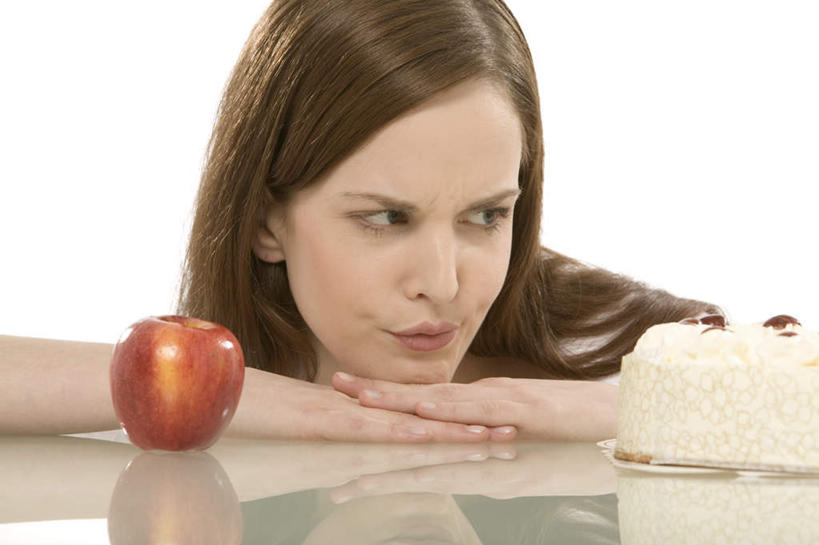 点心,西方人,脸,头,脸颊,一个人,横图,室内,特写,白天,白色背景,正面,下午茶,桌面,桌子,苹果,水果,欧洲,欧洲人,仅一个年轻女性,仅一个女性,仅一个人,阴影,新鲜,反射,木制,影子,生食,食品,甜点,甜品,果实,注视,食物,糕点,一个,木制品,甜食,奶油,观察,看,趴着,摄影,有机食品,绿色食品,影棚,单个,观看,察看,乳制品,关注,激凌,克林姆,淇淋,年轻女性,女人,女性,白种人,头部,脸部,脸蛋,面部,趴,半身,彩图,影棚拍摄,拍摄,蛋糕