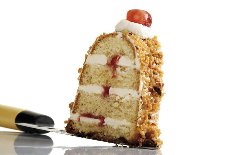 点心,无人,横图,室内,特写,白天,白色背景,正面,下午茶,樱桃,餐具,水果,一把,切开,新鲜,工具,核桃,生食,食品,坚果,果实,刀具,食物,糕点,一个,红色,刀,干果,奶油,切,摄影,有机食品,绿色食品,影棚,单个,餐刀,剖面,切面,胡桃,羌桃,樱珠,莺桃,英桃,楔桃,牛桃,荆桃,彩图,影棚拍摄,拍摄,蛋糕