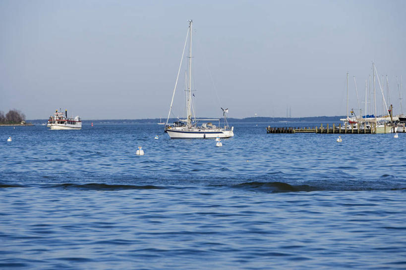 无人,码头,横图,室外,白天,正面,度假,海浪,海洋,美景,城市风光,城市,船,美国,木板,景观,浪花,桥,木桥,娱乐,栈桥,蓝色,蓝天,天空,海水,天,享受,休闲,景色,放松,晴朗,人行桥,木板桥,北美,北美洲,美洲,海景,万里无云,首府,马里兰州,自由之州,战线之州,马里兰,北亚美利加洲,亚美利加洲,小美国,安纳波利斯,安那波利斯,亚那波里斯,大海,风浪,海,海水的波动,近岸浪,涌浪,晴空,晴空万里,彩图,摆渡口,埠头,渡口,渡头,货运码头