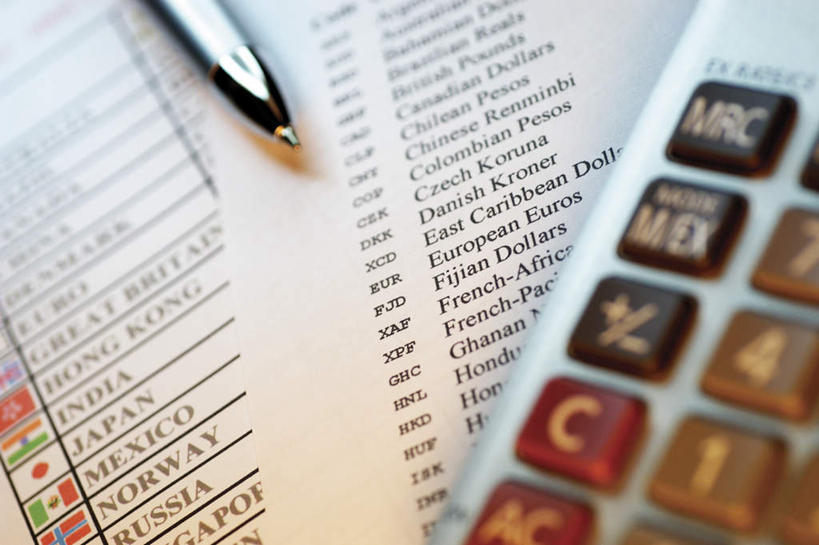 无人,横图,俯视,室内,特写,白天,计算器,静物,计算,科学,英文,笔,标志,材料,档案,数字,文件,文字,字符,字母,办公用品,标识,水笔,文具,学习用品,资料,理财,财务,阿拉伯数字,英文字母,文具用品,数学,文档,彩图,高角度拍摄