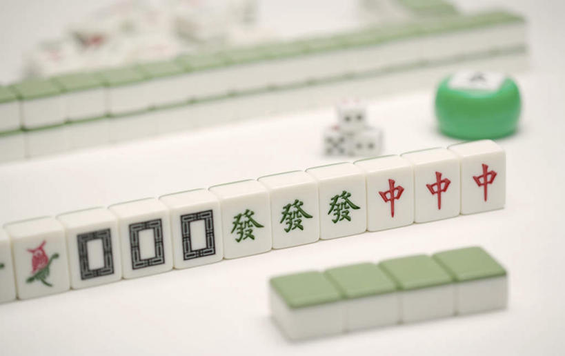 竞争,桌子,静物,玩具,阴影,反射,骰子,影子,玩,娱乐,刺激,白板,麻将