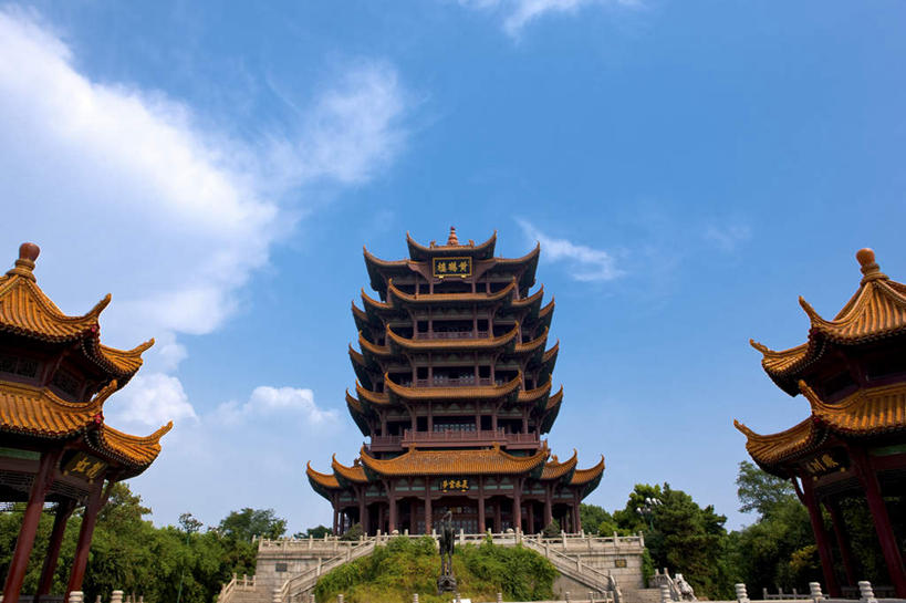 无人,寺庙,横图,室外,白天,仰视,旅游,度假,名胜古迹,植物,标志建筑,地标,建筑,武汉,中国,亚洲,阴影,遗迹,光线,影子,云,云朵,塔,云彩,古迹,文物,娱乐,建设,古建筑,宝塔,树,树木,蓝色,绿色,白云,蓝天,天空,阳光,自然,庙宇,天,享受,休闲,旅游胜地,放松,生长,晴朗,成长,古文明,东亚,湖北,湖北省,黄鹤楼,武昌区,武汉市,武昌,中华人民共和国,省会,华中地区,鄂,浮图,浮屠,晴空,彩图,低角度拍摄,庙,寺,黄鹄山,蛇山