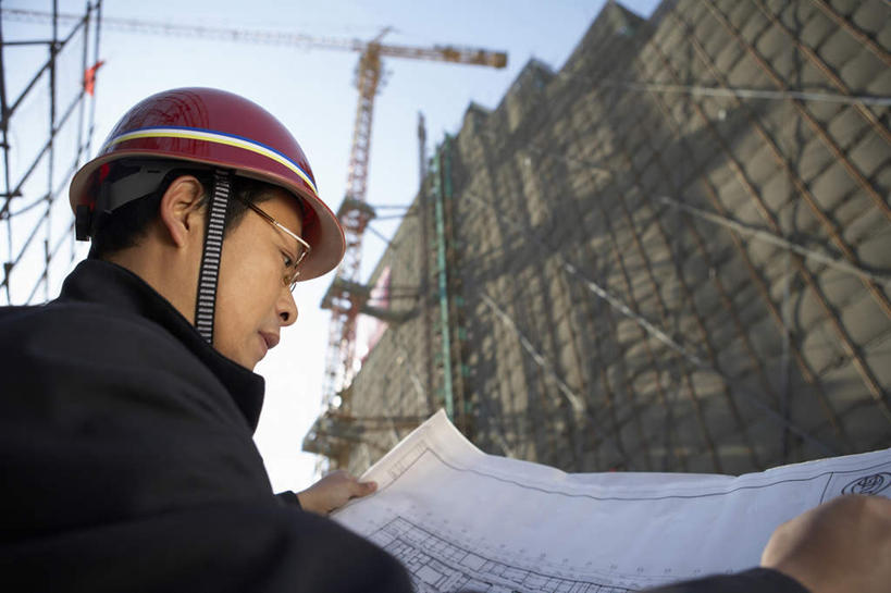 东方人,中年人,老年人,脸,头,脸颊,一个人,商务人士,建筑工人,建筑师,商务男性,横图,室外,白天,留白,侧面,衬衫,商务,成功,团队,信心,建筑业,建筑,北京,亚洲,表演,套装,工作,瓷器,拿着,肩膀,脚手架,背面,安全帽,建筑工地,职业,读书,摄影,生长,工程,都市风光,商务装,蓝图,工薪阶层,渴望,东亚,发展,计划书,贡献,开端,老年男性,男人,男性,亚洲人,中国人,头部,脸部,脸蛋,面部,白领,上班族,彩图,衬衣,工业设计师