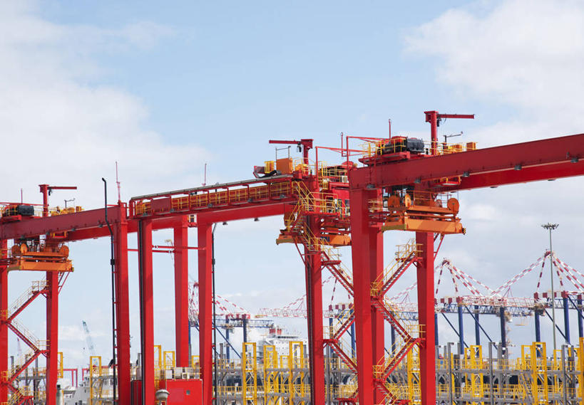 无人,栏杆,码头,横图,室外,白天,仰视,度假,技术,美景,楼梯,城市风光,城市,港口,建筑,非洲,南非,阴影,光线,扶手,影子,支架,阶梯,景观,云,云朵,首都,云彩,娱乐,设备,护栏,架子,脚手架,台阶,施工,蓝色,白云,蓝天,天空,阳光,天,享受,休闲,机械,起重机,景色,放松,晴朗,支撑,固定,工程,开普敦,省会,阿非利加洲,立法首都,南非共和国,西开普省,滑车,起重滑车,晴空,彩图,低角度拍摄,摆渡口,埠头,渡口,渡头,港湾,海港,货运码头,口岸,商港,稳固