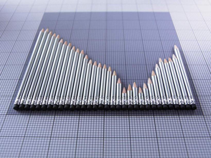 无人,横图,俯视,室内,特写,白天,数据,桌面,桌子,静物,一排,阴影,整齐,反射,分析,曲线,木制,笔,图表,影子,办公用品,表格,文具,排列,木制品,铅笔,学习用品,K线图,摄影,影棚,文具用品,统计,折线,队列,指标,销售,目标,业绩,折线图,K线,蜡烛图,彩图,高角度拍摄,影棚拍摄,拍摄