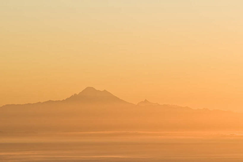 无人,公园,横图,室外,白天,正面,旅游,度假,石头,美景,日落,山,山脉,雾,华盛顿,美国,阴影,朦胧,模糊,光线,石子,影子,景观,山顶,山峰,晚霞,霞光,落日,山峦,娱乐,阳光,自然,黄昏,群山,享受,休闲,景色,彩霞,放松,迷雾,北美,北美洲,国家公园,自然风光,美洲,华盛顿州,奥林匹克国家公园,沉积岩,首府,常绿之州,常青州,北亚美利加洲,亚美利加洲,奥林匹亚,奥林比亚,奥林佩亚,奥林匹克半岛,奥林匹亚国家公园,奥林比亚国家公园,奥林佩亚国家公园,颠峰,极峰,夕照,水成岩,石块,岩石,大雾,夕阳,彩图,斜阳